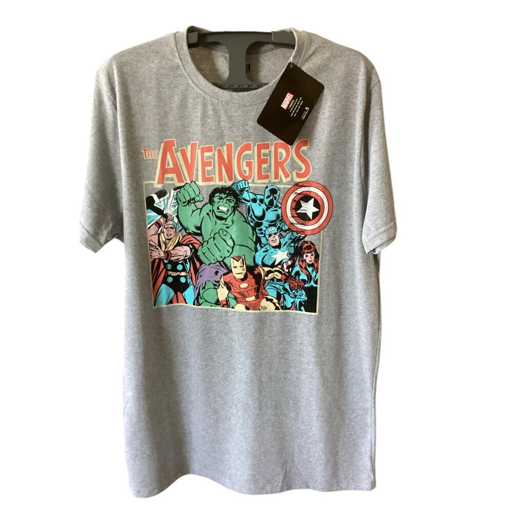 Marvel Avengers Graphic Tee NWT Size M